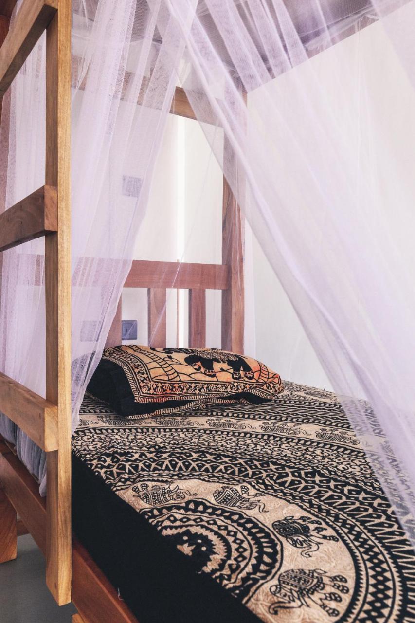 Coppenrath Hostel Тангалла Экстерьер фото